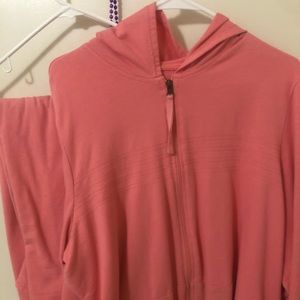 Women’s jogger set